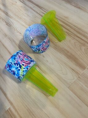 ✨⭐️ ADD ON ITEM ⭐️✨ Lilly Pulitzer beach cup holders